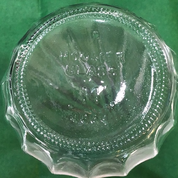 6” Hoosier Glass swirl vase pattern 4064 - Picture 2 of 3